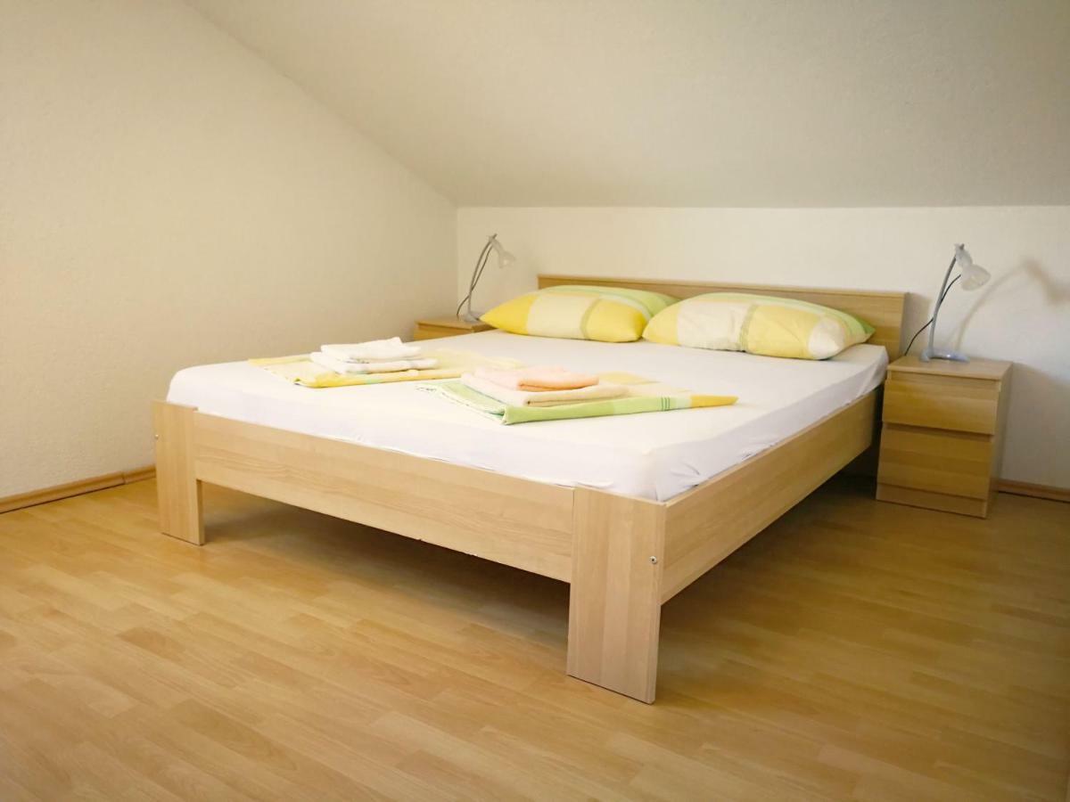 Family Friendly Apartments Island Rab Kampor Exterior foto