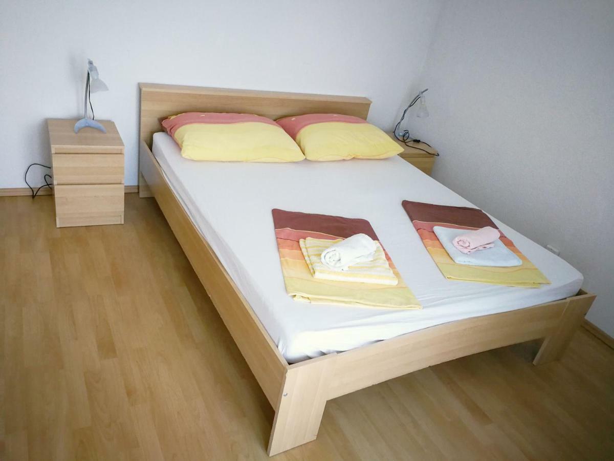 Family Friendly Apartments Island Rab Kampor Exterior foto